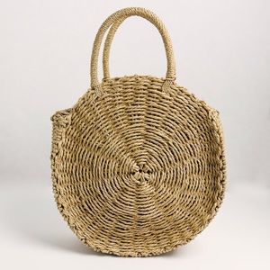 Straw circle handbag